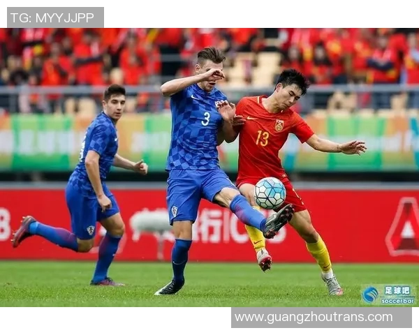 重庆足球队快攻战术解析与战绩展望