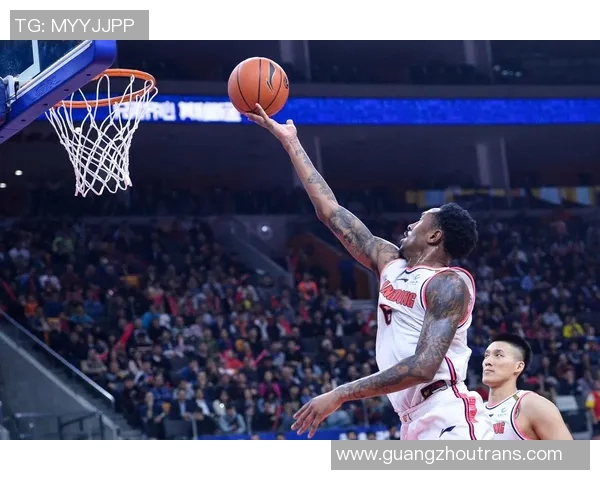 马尚布鲁克斯的篮球之路与传奇人生探秘